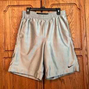 Men’s Nike Basketball shorts Medium